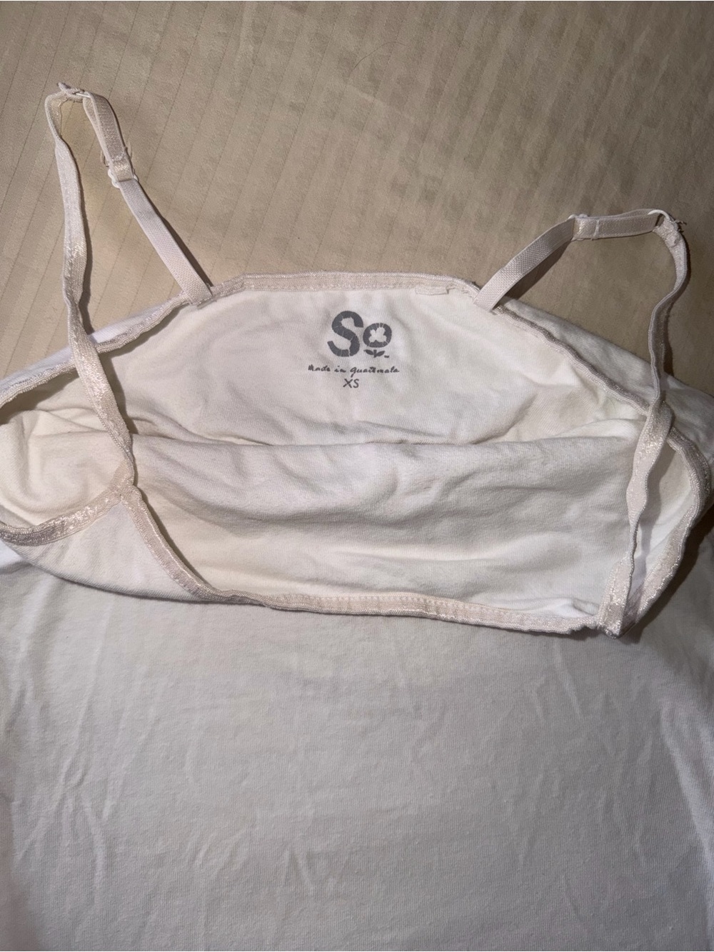 Vintage 2000s Classic White Spaghetti Strap Built in Bra Tank Top - Women - Picture 10 of 11